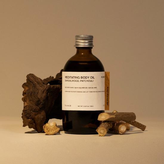 TOUN28 Масло для тела Sandalwood Ritual Life 100 мл + набор Gua Sha (Выберите 1 из 2)