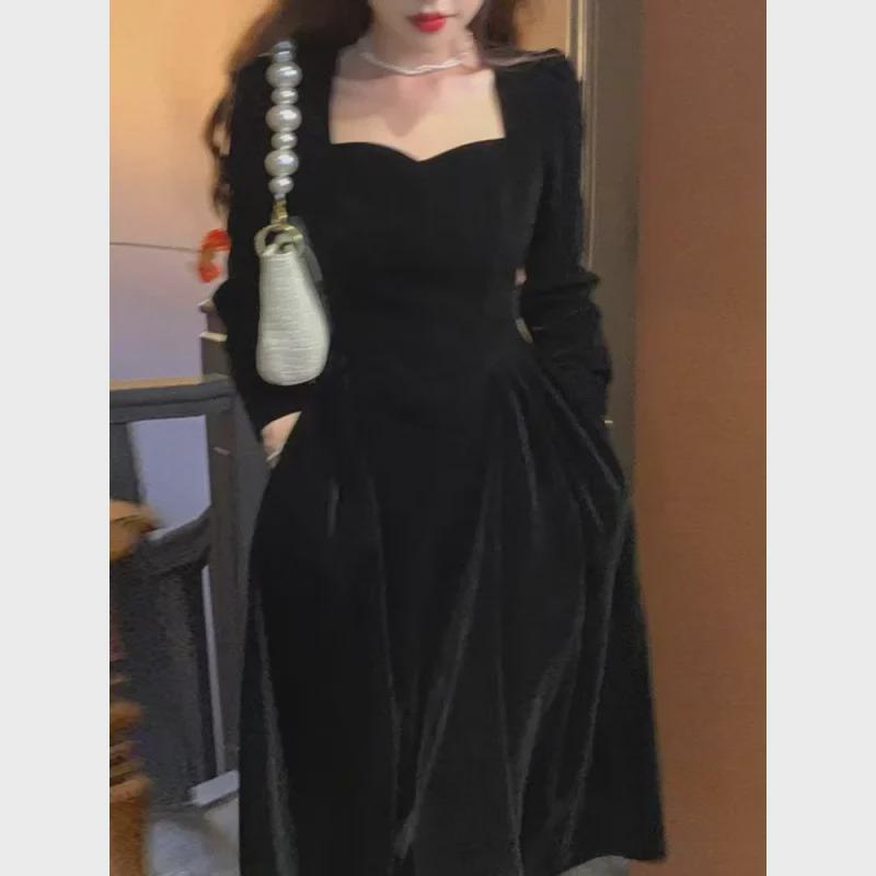 G French Hepburn Velvet Little Black Dress - 2024 Fall/Winter Elegant Waist-Defined Women's Style