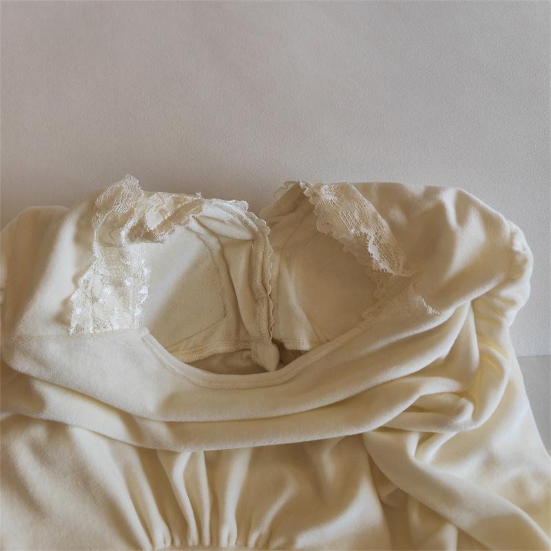 Milk Apricot Island Fleece Pajamas Set for Women with Built-in Bra, Sweet Lace Trim, Warm Thin Fleece Homewear for Spring Autumn Winter