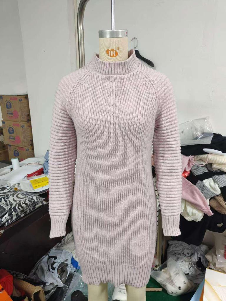 Платье-свитер с высоким воротником Осень/Зима 2024: Женский трикотаж с длинным рукавом в европейском и американском стиле