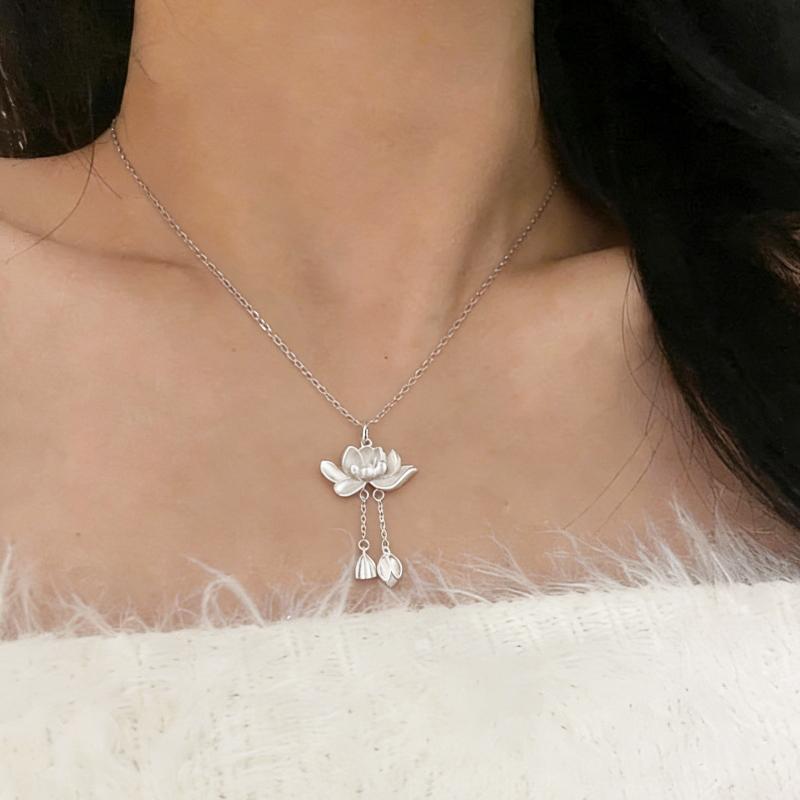 Silver Lotus Pendants Necklaces for Women Silver Chain Simple Design Bohemian Necklaces Minimalist Jewelry