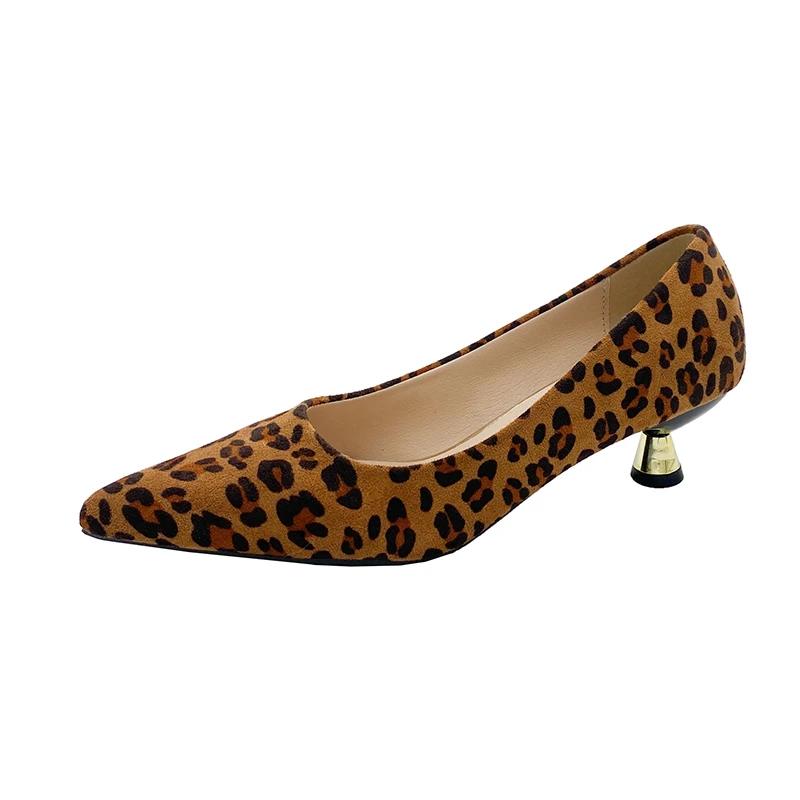 Fashion Fashion Leopard Print Women's Low Heels Autumn Shallow Mouth Pointed Toe Women's Walking Shoes Comfortable Slip-on Women's Shoes