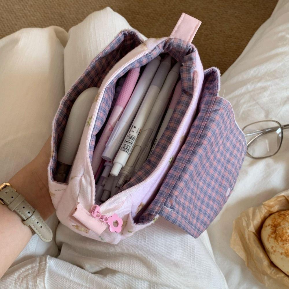 Large Capacity Pencil Storage Bag Rabbit Makeup Bag Trendy Little Bear Star Pencil Case Children