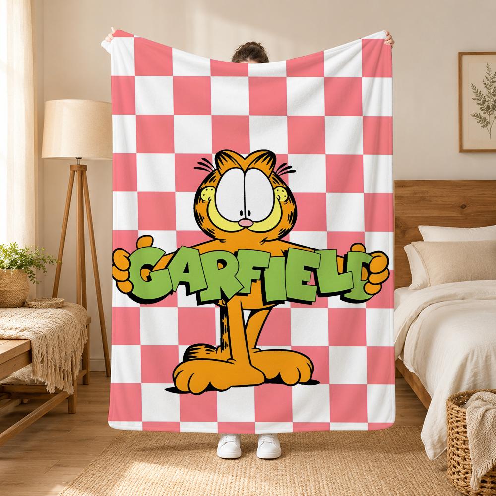 A fat yellow cat cute Garfiel Throw 240g flannel blanket, suitable for sofas, beds, offices, exquisite gift blankets