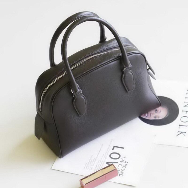 2026 Новая женская сумка из натуральной кожи Верхний слой Коровья кожа Подушка Боулинг Ручная Сумка через плечо Диагональная Сумка Crossbody Трансграничная