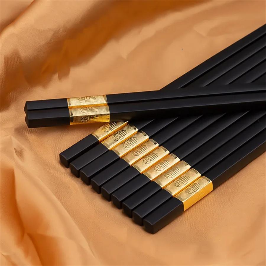 10 Pairs Anti-slip and mildew chopsticks household high-end high temperature restaurant kitchen utensils