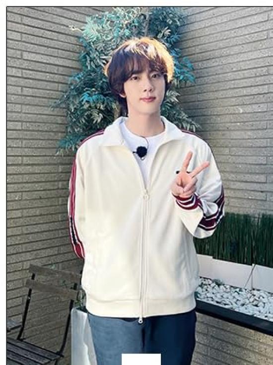 Товары JIN Постер 12 листов 1 набор наклеек BTS Bangtan 12 постеров 1 набор наклеек + + (ДЖИН_2)