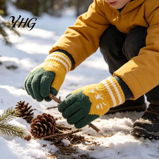 Cozy Imitation Cashmere Gloves for Kids 1 Pair Winter Gloves, Thick Lined Mittens with Windproof Toddlers Cute Cat Pattern, Soft Warm Knit Handwear