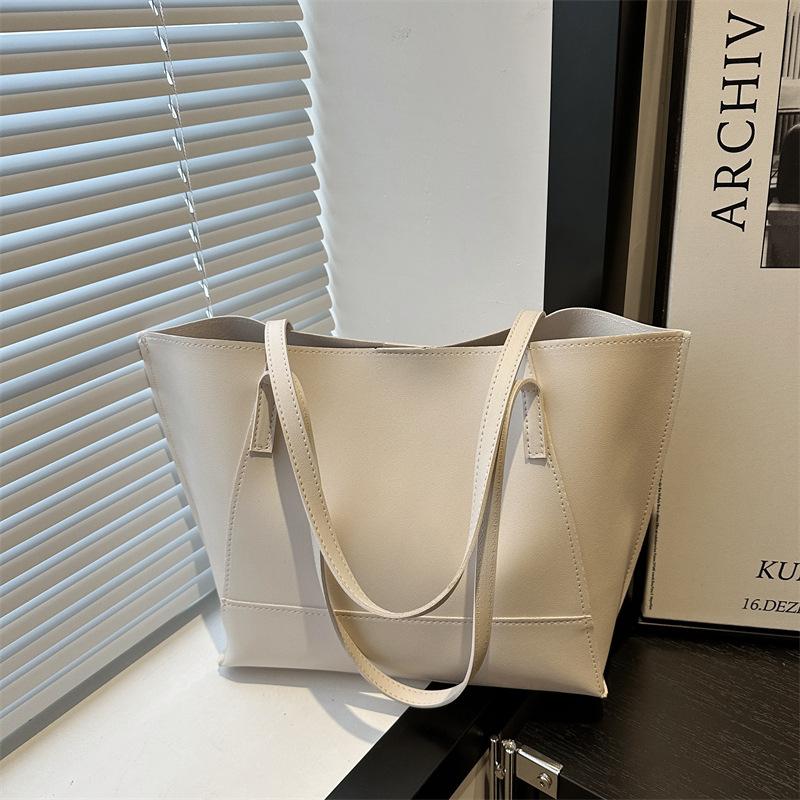 Простая и вместительная модная минималистичная сумка-тоут контрастных цветов для поездок на работу, осенняя темпераментная сумка на одно плечо/подмышку