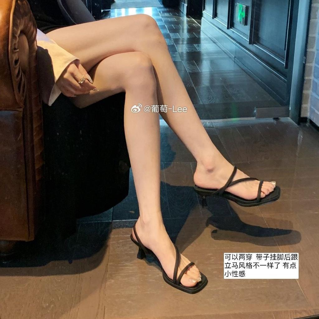 Версия из овчины французские тонкие ремешки квадратный носок тонкий высокий каблук крутые шлепанцы женские летние новинки фея ветер открытый носок римские сандалии женские