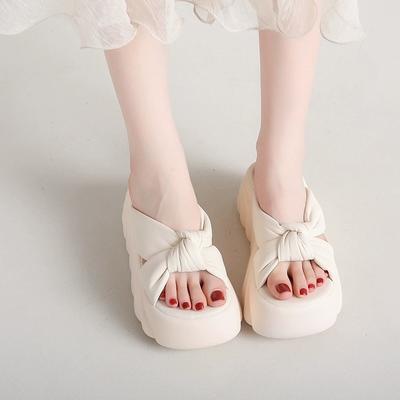 Женская обувь – Сандалии