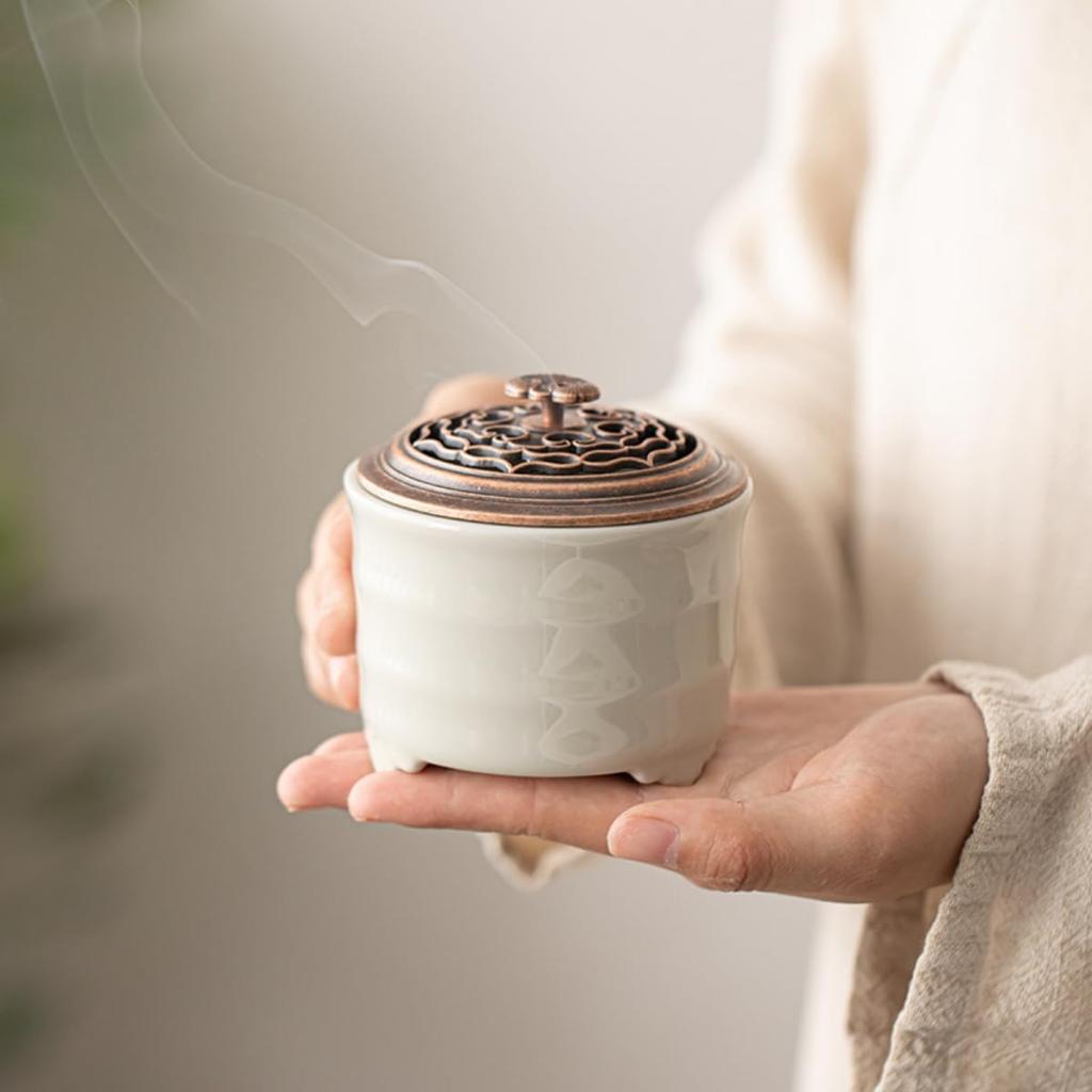 Стильная керамическая подставка для благовоний с крышкой, металлической сеткой и спиральными благовониями, конусами и контейнером, идеально подходит для буддийских алтарей, домашних животных, йоги, чтения,