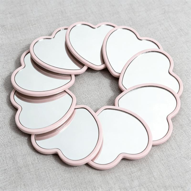 4/8pcs Travel Cute Love Mirror Party Gift Portable Pocket Mirror Kawaii Heart-shaped Makeup Mirror for Ladies Princesses Party