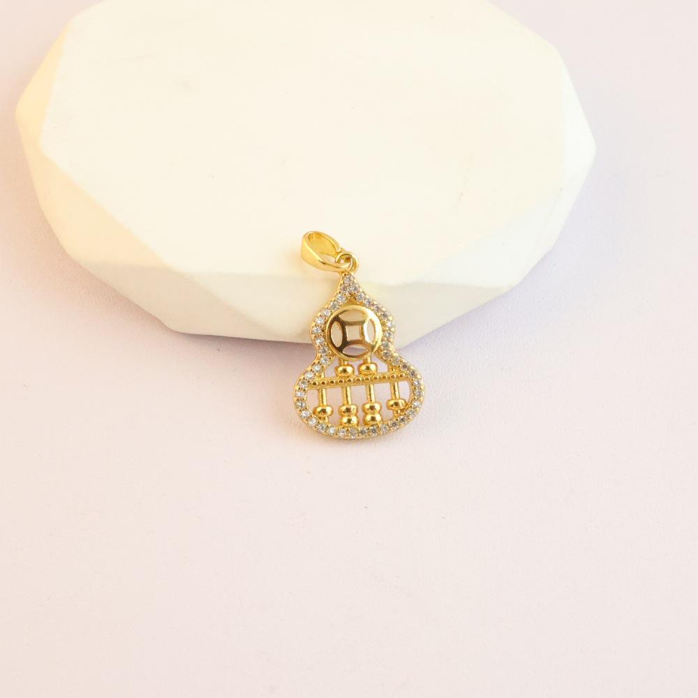 Elegant Copper Fox Gourd & Four-Leaf Clover Necklace with Zircon & Butterfly Accents for Women.