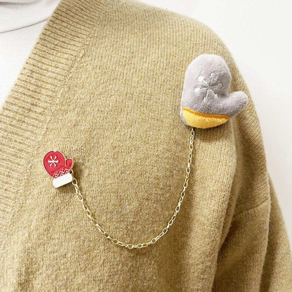 Snowman Elk Christmas Brooch Santa Claus Clothes Badge Pins Fashion Plush Chain Brooch Xmas Gifts
