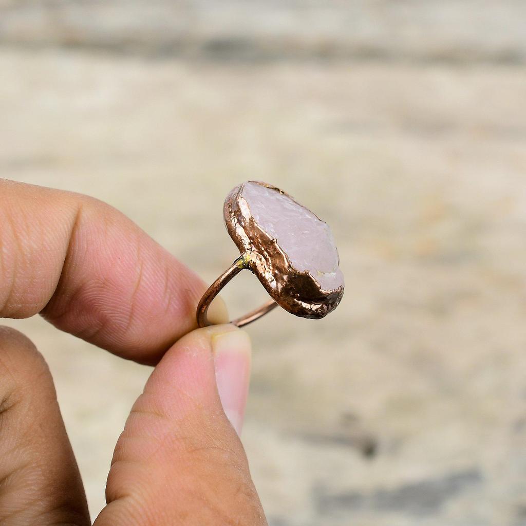 Грубое кольцо из розового кварца, медное кольцо, изготовленное гальваническим методом, оригинальные ювелирные изделия из драгоценных камней, регулируемое кольцо, кольцо ручной работы, подарок для мамы, ювелирные изделия, изготовленные гальваническим методом