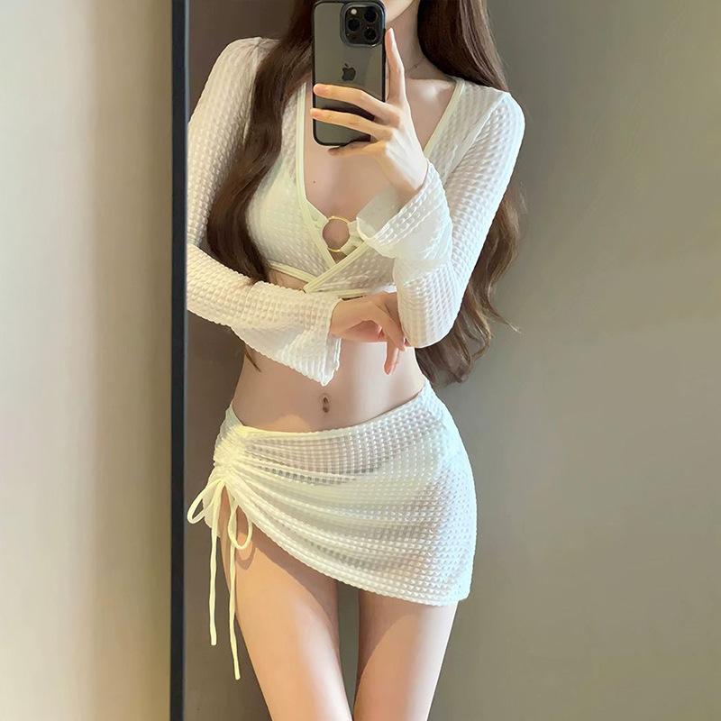 Bikini suit solid color sexy four-piece split skirt hollow diamond chain seaside vacation sexy swimsuit
