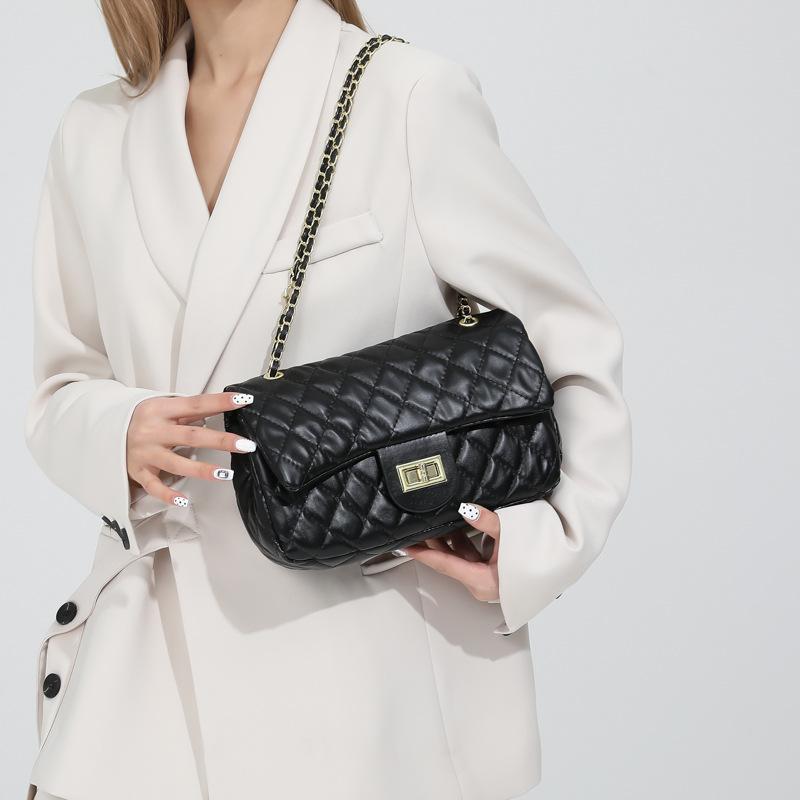 Xiaoxiangxiang Linglang Chain Новый стиль, модная, большая вместимость, качественная, одно плечо, женская, маленькая квадратная сумка через плечо