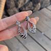 Дизайн Чувство Ретро Золото Узор Зебры Полые Серьги-гвоздики Половина Бриллианта Средневековые Серьги Серьги Подвеска Женщины