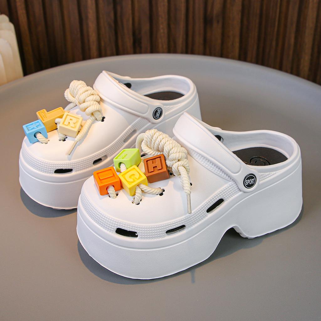 Мода Модные сандалии Diy на толстой платформе для женщин 2024 года, летние пляжные тапочки с толстой подошвой, женские нескользящие тапочки для сада на открытом воздухе