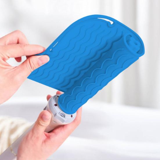 Curling Iron Heat Resistant Mat Anti-slip Silicone Rectangle Portable Flat Iron Hair Straightener Hair Travel Heat Pad Protector Cover