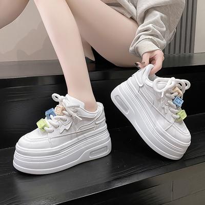 Модные туфли на высокой платформе 8,5 см Женские осенние массивные кроссовки Дизайнерские кавайные на толстой подошве Кожаные спортивные туфли Дышащие кроссовки Женские