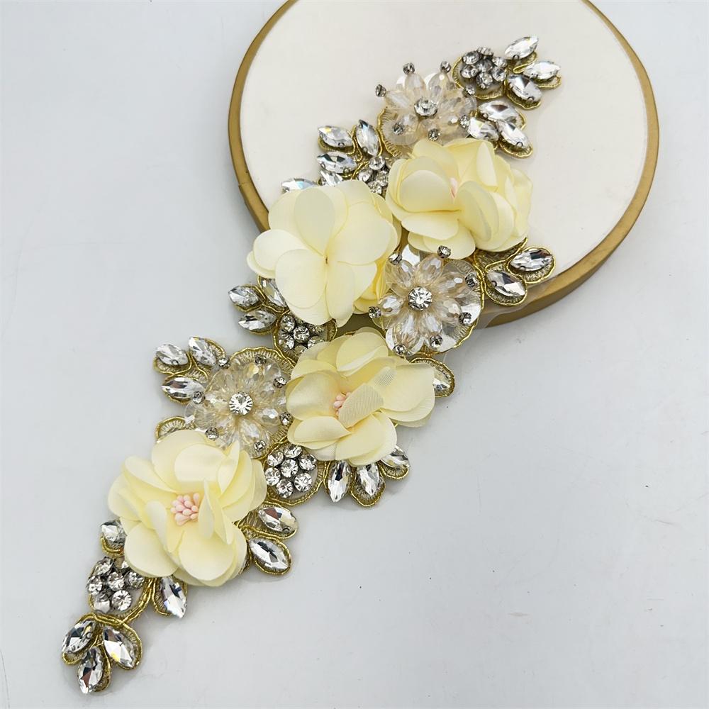 1PCS Handmade 3d Sew On Applique Embroidery Rhinestone Flower Patch for Wedding Dress