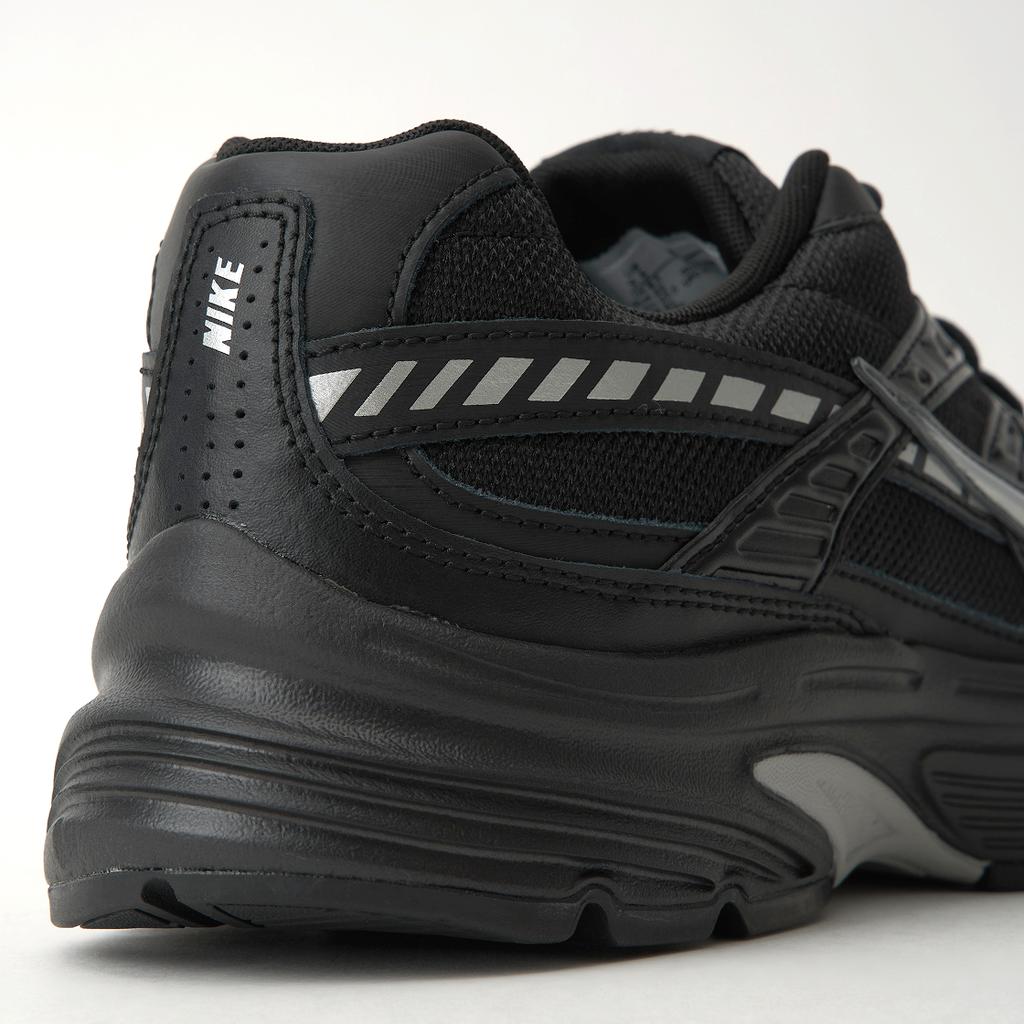 Nike Мужские кроссовки Initiator Black Metallic Silver IB4595-001