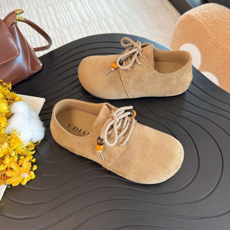 Повседневная обувь на платформе женская 2025 осень новая мягкая подошва удобная, легкая и универсальная всеобъемлющая верхняя одежда, показывающая ноги маленькими