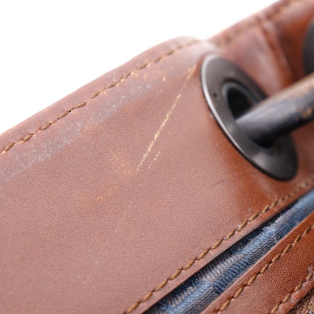 Gucci Сумка с деревянной ручкой 106493 бежевый холст Женская Б/У