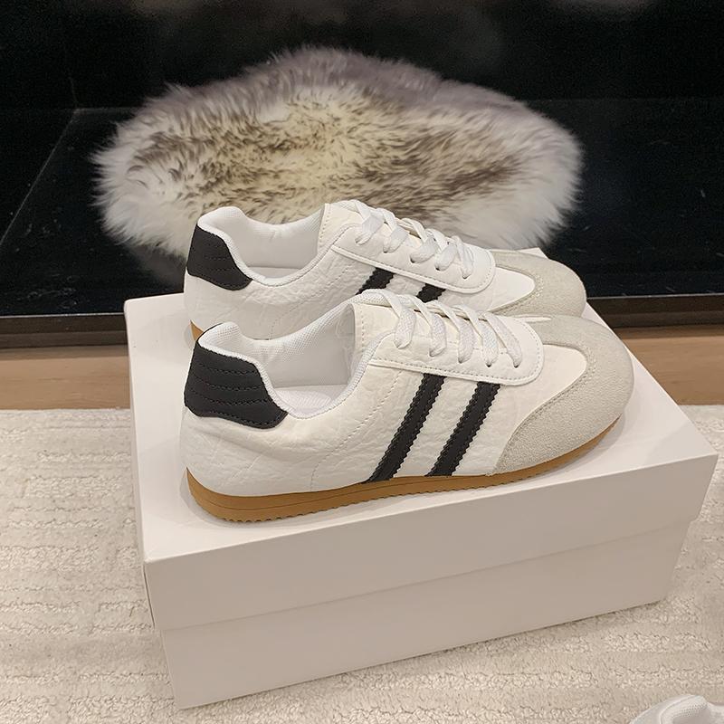 Весна и Осень Новая Женская Мода Повседневная Обувь на Плоской Подошве Удобная Вулканизированная Обувь Обувь для Ходьбы на Открытом Воздухе