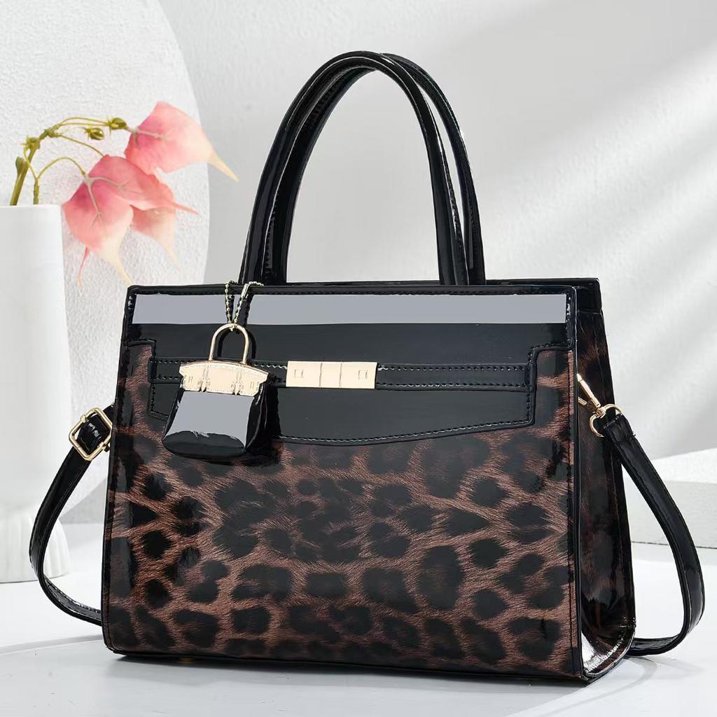 Новая сумка с леопардовым принтом, высокого уровня внешнего вида, усовершенствованная дизайнерская сумка-пэчворк с большой вместимостью через плечо