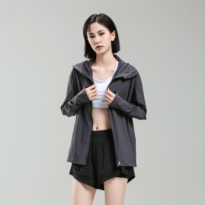 Женская спортивная куртка из ледяного шелка с защитой от УФ-лучей - Эластичная, с капюшоном, дышащая ветровка для занятий спортом на открытом воздухе