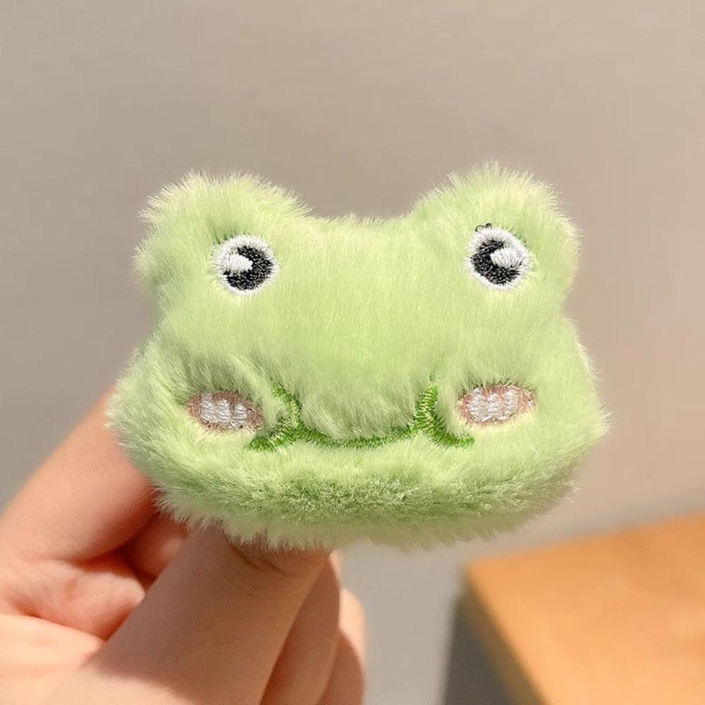 Cute Clothes Badge Pins Cartoon Backpacks Pendant New Plush Bear Frog Brooch