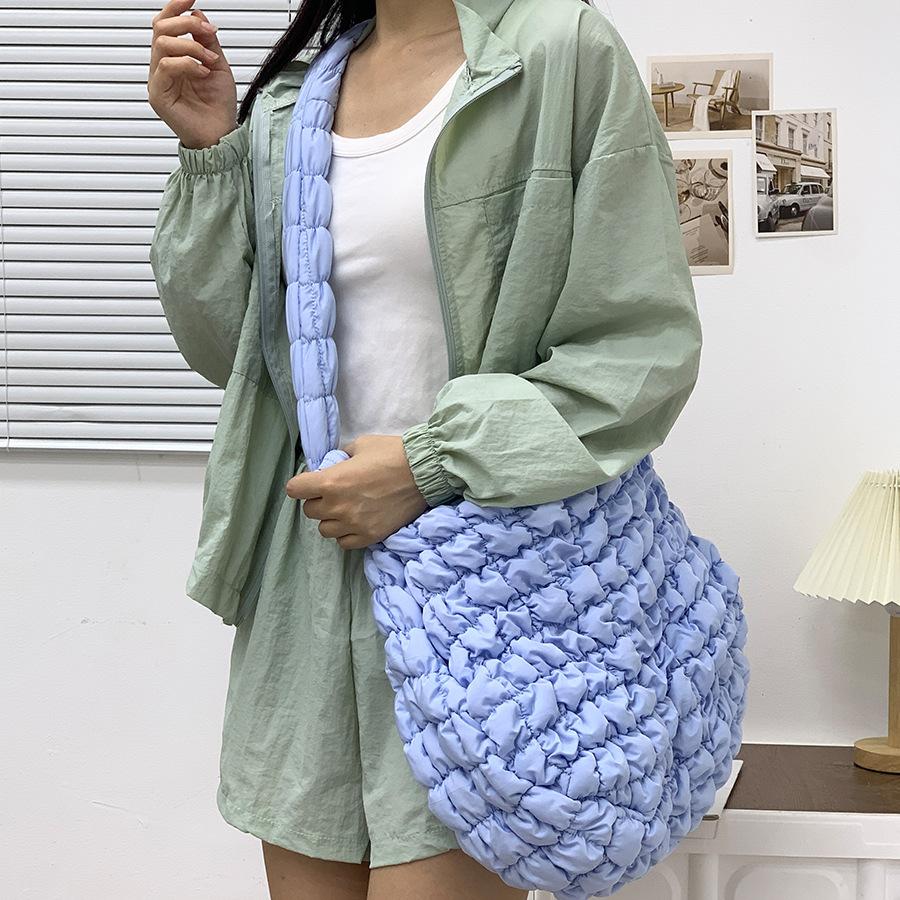Clouds Pleated Crossbody Bag Women's Large Capacity Lightweight Diamond Dumpling Bag Feather Bag Quilted Shoulder Bag Tote Bag