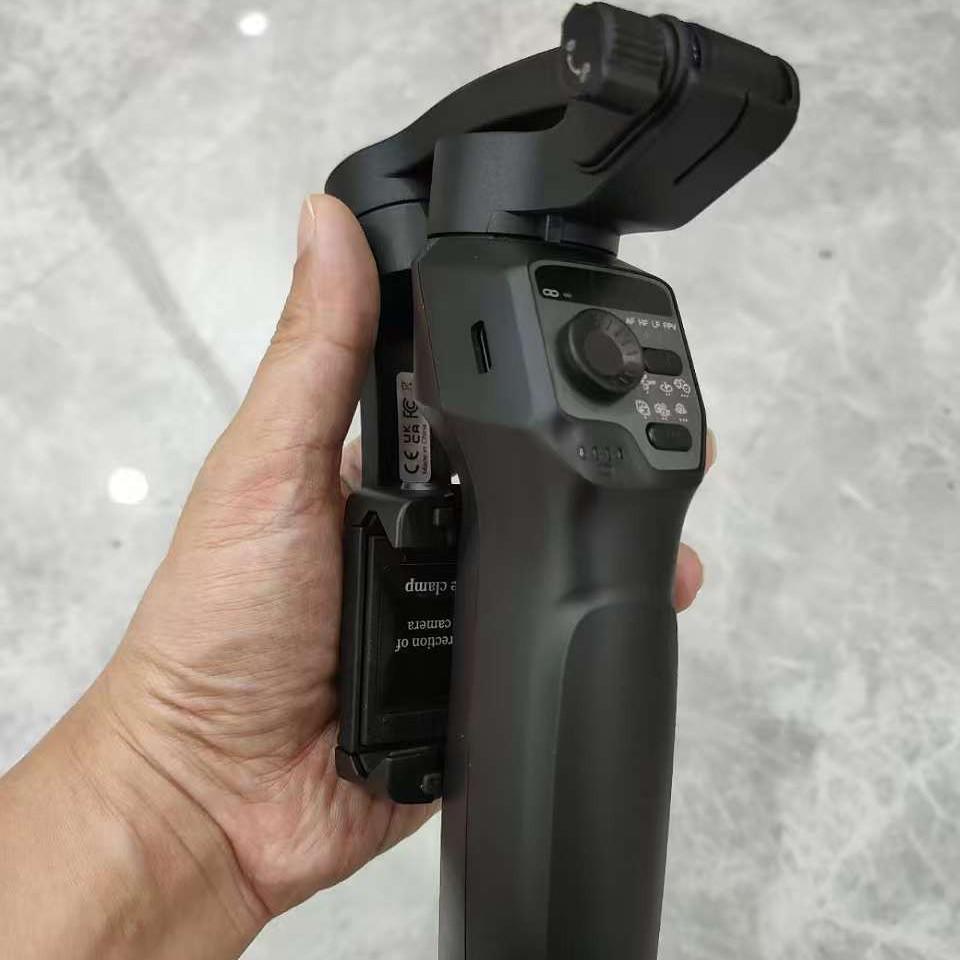 F11 LITE Складной трехосевой стабилизатор с отслеживанием лица на основе ИИ