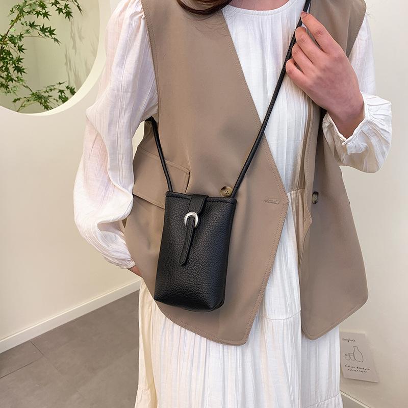 Новая популярная женская сумка через плечо Высококачественные сумки из искусственной кожи Большой вместимости Сумки кроссбоди для женщин Кошелек для телефона с клапаном