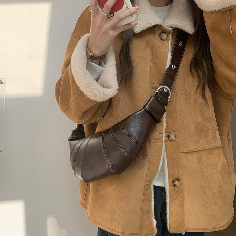 Retro Coffee Horn Bag Women's Armpit Bag Autumn and Winter New Fashion Versatile Messenger Bag Dumpling Bag