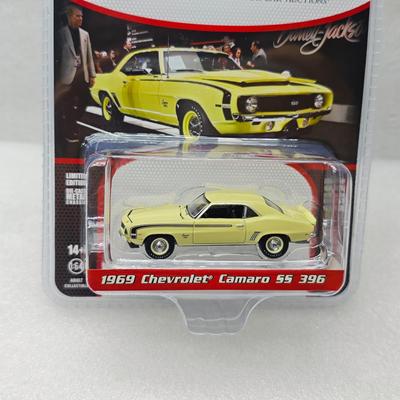 Зеленый свет 1:64 1969 Chevrolet Camaro SS 396 37320-C Модель автомобиля Simulation Car из металлического сплава, декорация, дисплей, коллекция, подарки