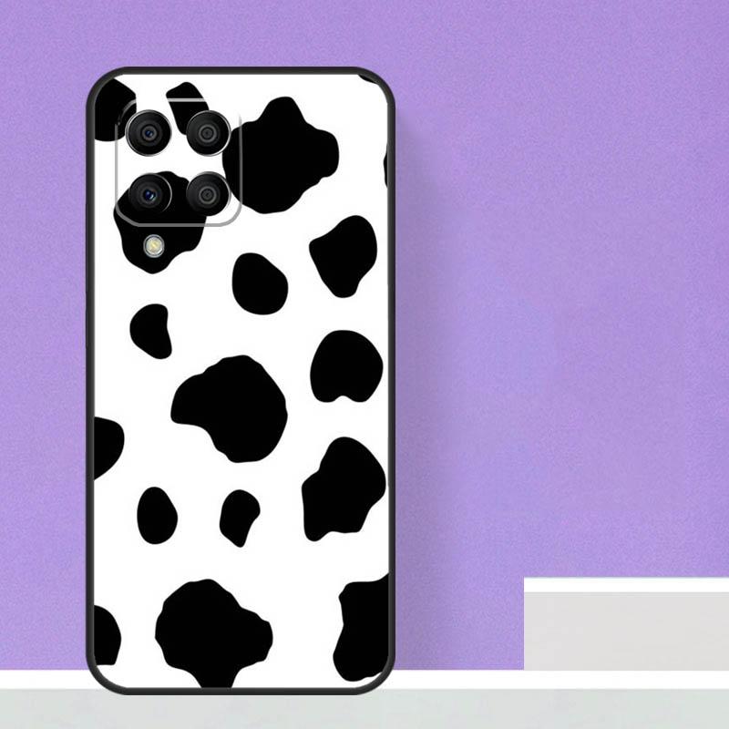 Белый черный коровий принт для Samsung Galaxy M55 M15 M13 M33 M53 M20 M30s M31s M12 M32 M52 M11 M51 M14 M34 M54 чехол