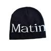 Буква Уличная одежда Matin Вязаная шапка Тепло Защита ушей Холодная шапка Сезоны