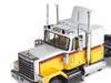 Америка Revell 1/32 Chevy Bison Седельный тягач Пластиковая модель 17471