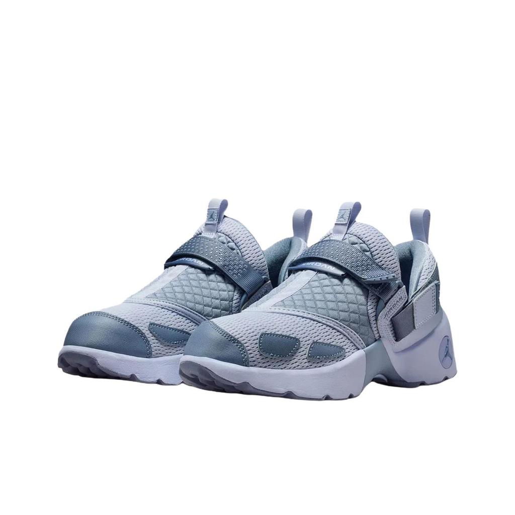 Air Jordan Jordan Trunner LX Ghost Ashen Slate Женские кроссовки Серый Светоотражающий-Серебристый HQ2164-010