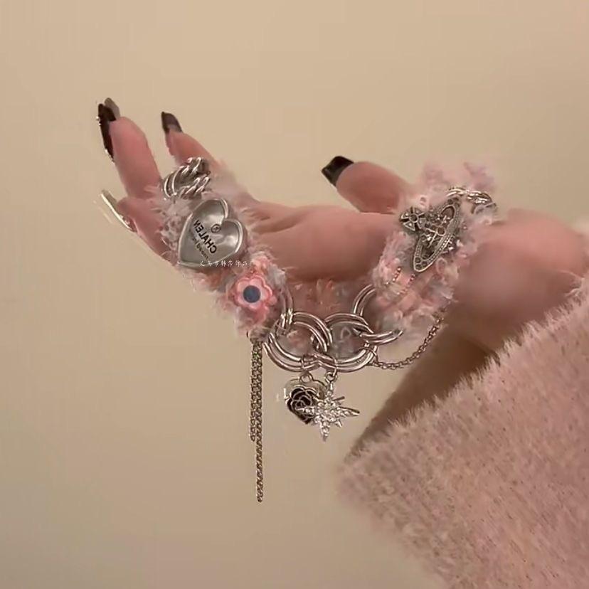 The Missing Princess - Winter Atmosphere- Soft and Delicate Snowflake Zircon Necklace for Women with Elegant Luxury Christmas Collar Chain Trend