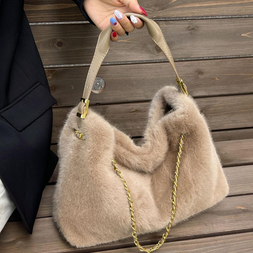 Versatile High-end Plush Fashion Commuter Foreign Style Chain Single Shoulder Crossbody Women's Bag 2025 Autumn Portable Underarm Bag