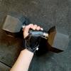 Custom Carbon Leather Weightlifting Hand Grips/gym Grips/Lifting Pad with Wrist Wraps Fitness Grips for Kettlebell