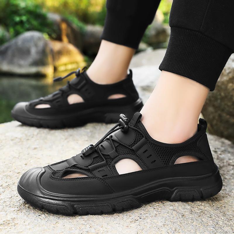 Fashion Men's Shoes 2025 Summer New Anti Slip Shoes Beach Hole Shoes Mesh Casual Shoes Men's Outdoor Sandals