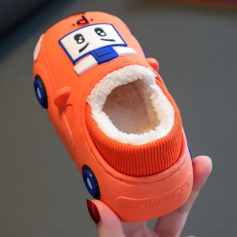 Милые тапочки для мальчиков 2024 года, новое поступление, тапочки с изображением машинки, детские теплые плюшевые тапочки для дома, детские зимние тапочки