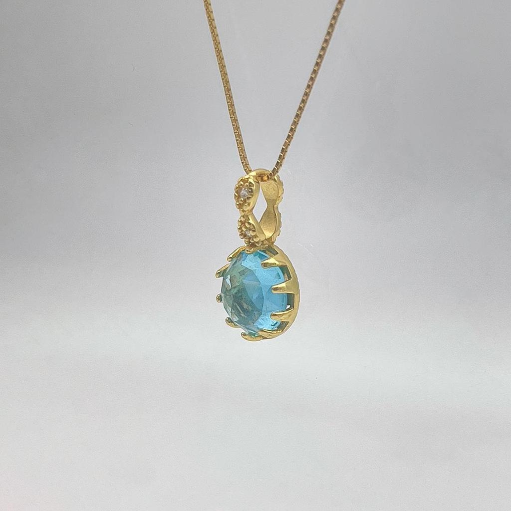 Женское колье из стерлингового серебра 925 пробы: Элегантная подвеска из небесно-голубого кристалла на универсальной ключичной цепочке