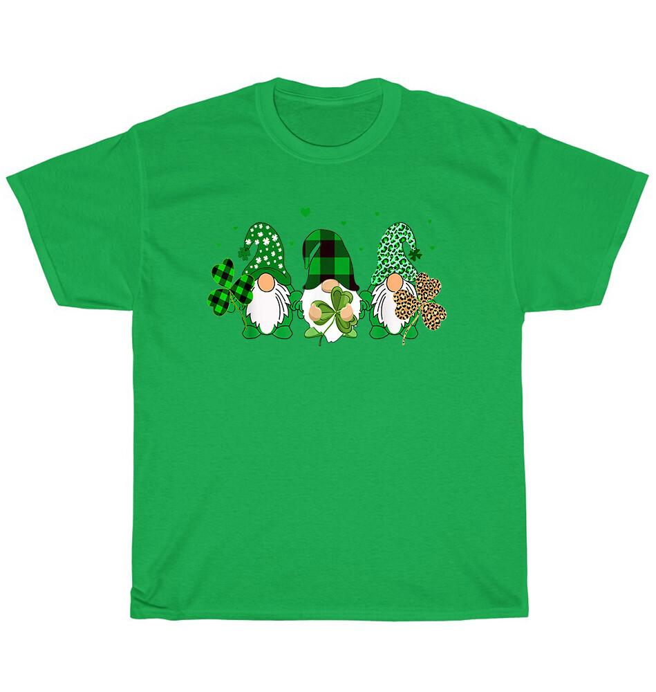 NEW Three Gnomes Holding Shamrock Leopard Plaid St Patricks Day T-Shirt Unisex